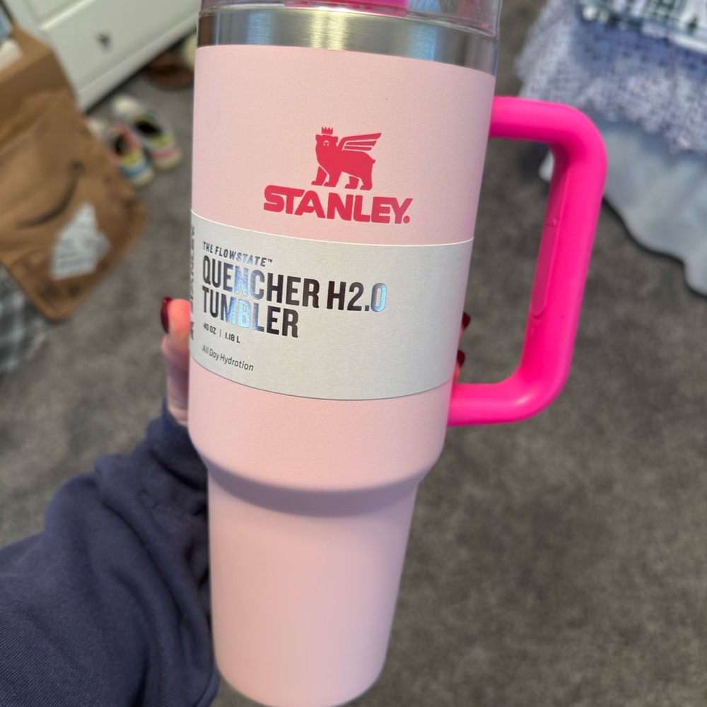 NWT Stanley Pink Quencher H2.0 Tumbler with Handle